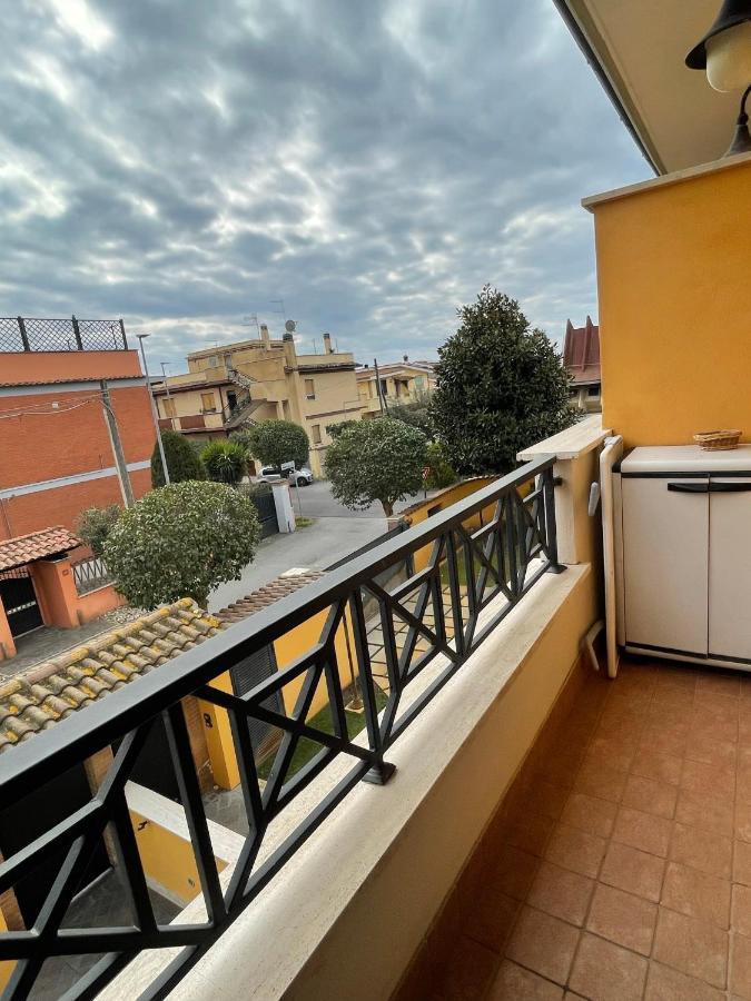 La Casa Di Flora Aeroporto Di Fiumicino Villa Exterior foto